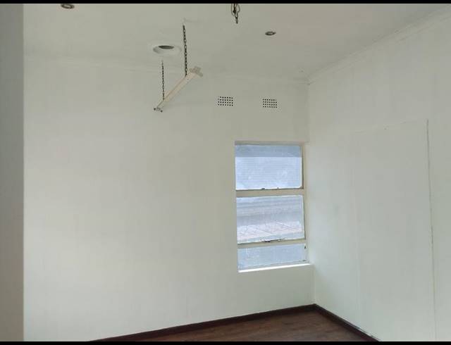 BUSINESS PROPERTY TO RENT IN GLENANDA